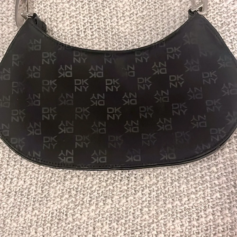 DKNY Womens Black Sleek Classy Luxury Nylon Signature Formal Shoulder Bag Purse